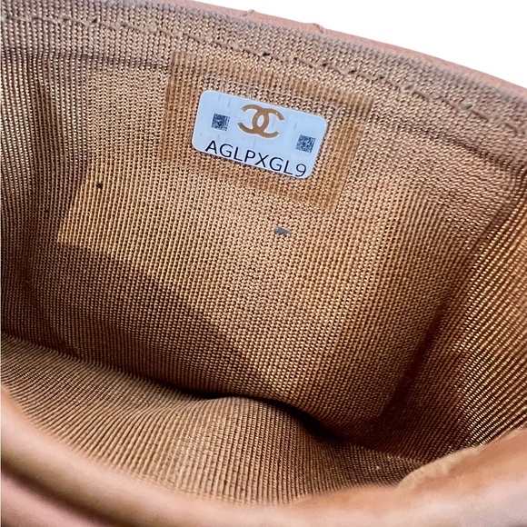 Chanel SLG 19 Cardholder - Picture 6 of 8